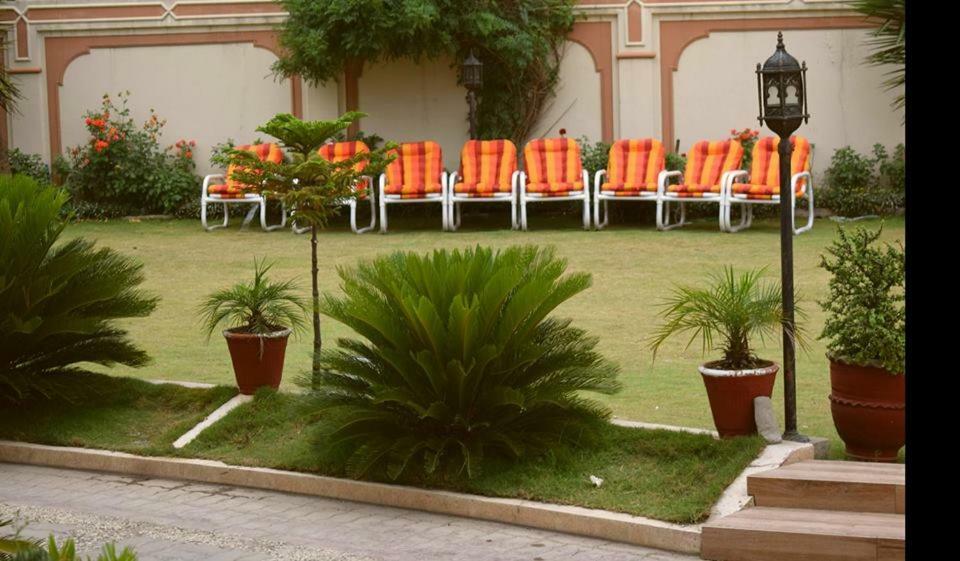 Royal Emirates Residence Abbottabad Esterno foto